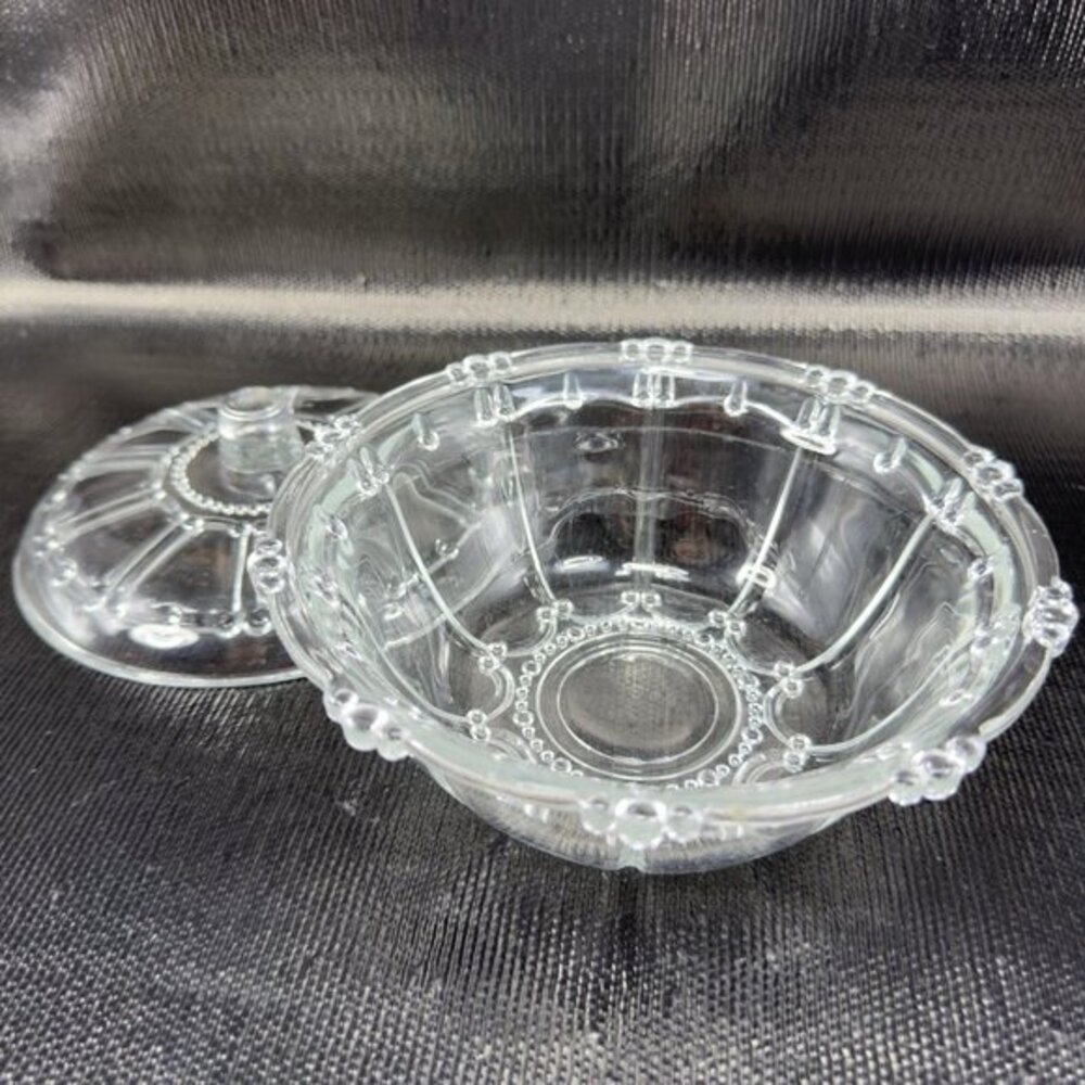 Vintage KIG Indonesia Clear Crystal Glass Candy Dish‎ Container Lid Oyster Pearl